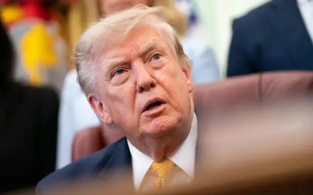 Trump critica actitud “hipócrita” Irán y amenaza bloqueo naval
