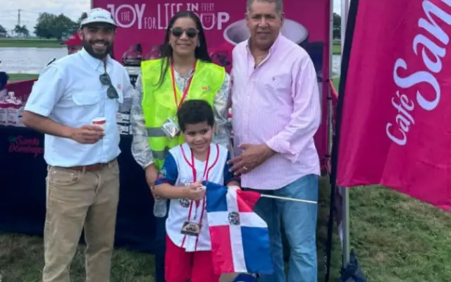 Connecticut: Café Santo Domingo presente en Parada Dominicana