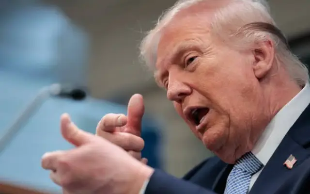 Trump acusa a los demócratas querer EU «pierda guerra» Irán