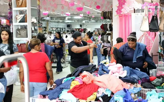 ONEC respalda acciones contra comercio ilícito en Dominicana
