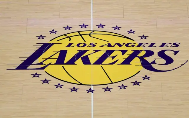 Venden Los Lakers por $12,500 MM, un récord deporte de EEUU