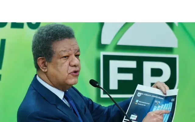 Leonel Fernández pide ampliar debate sobre reforma policial