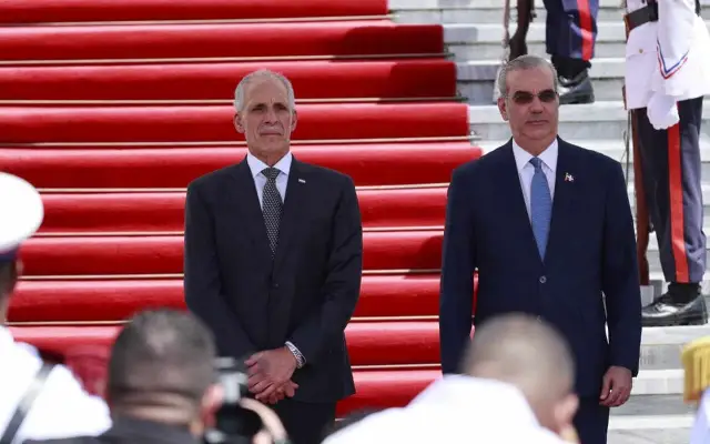 Presidentes de RD y Honduras firman instrumentos bilaterales