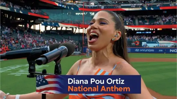 NY: Dominicana Diana Pou interpreta himno EU en Noche de Herencia Dominicana