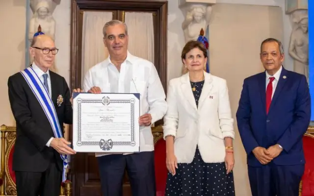 Abinader anuncia nueva sede Academia Dominicana Historia