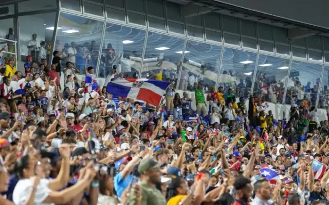 La pista se llena de historias: el atletismo que conquistó los JCC
