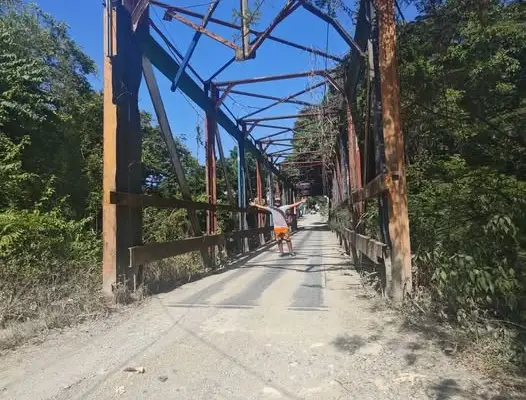 El puente metálico más antiguo del país