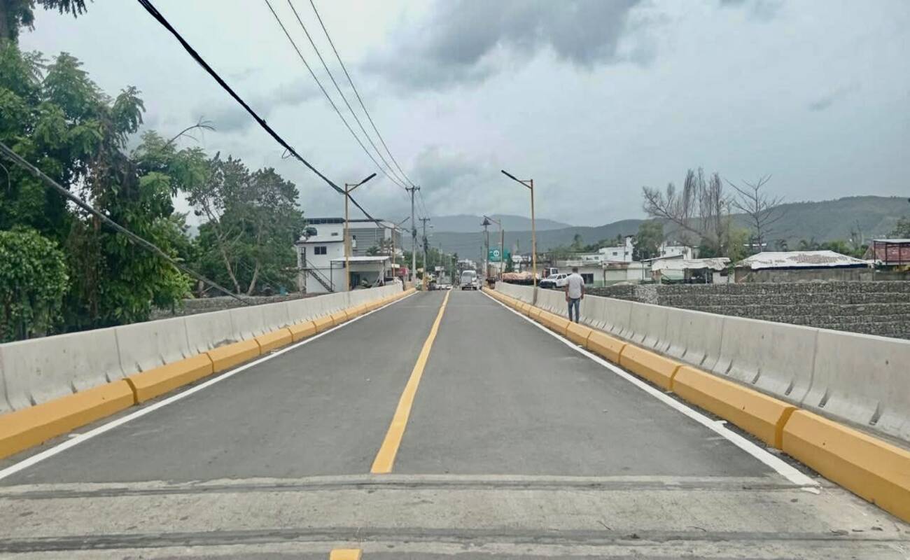 Puente Antonio Guzmán abre al tránsito y devuelve conexión a La Vega