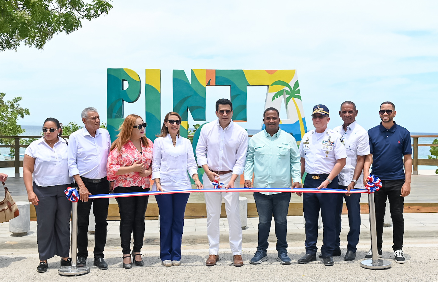 Turismo inaugura parador fotográfico en Punta Rucia, Puerto Plata