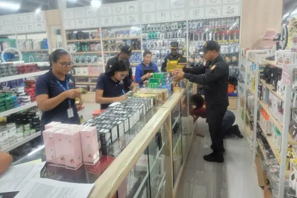 Ocupan más 30 mil mercancías ilícitas en negocios de chinos