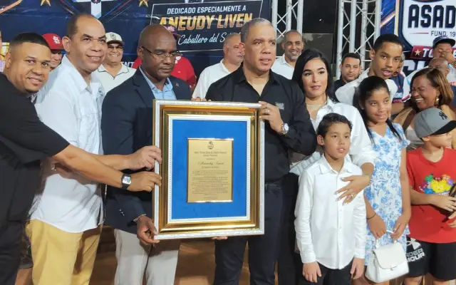 Estelares ganan en campeonato de softbol del Distrito Nacional