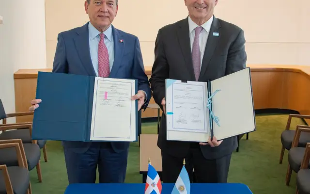 RD y Argentina amplían conectividad aérea