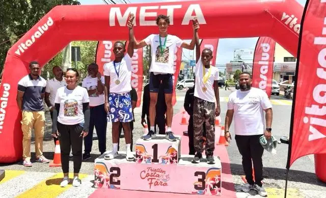 Kevin Castillo y Camila Suárez conquistan Nacional Duatlón LR