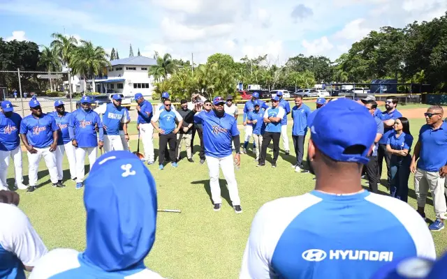 Hernández, Cordero y Valdez encabezan entrenamientos Licey