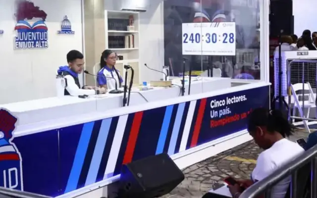 Jóvenes de RD superan récord Guinness 432 horas de lectura