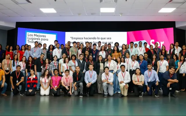 Claro Dominicana concluye programa pasantías 82 jóvenes