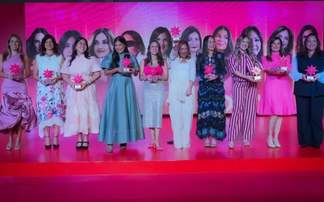 Mujeres que Brillan reconoce a 11 por sus aportes y trayectoria