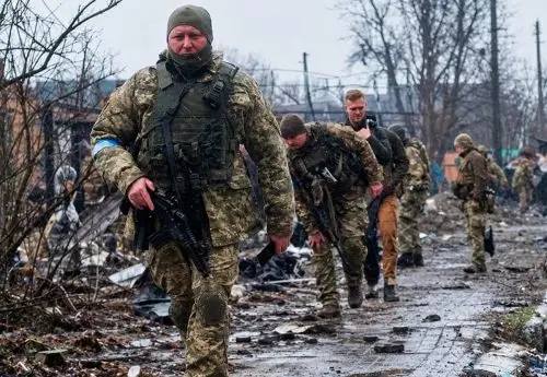 Denuncia trata extranjeros para combatir por Rusia en Ucrania