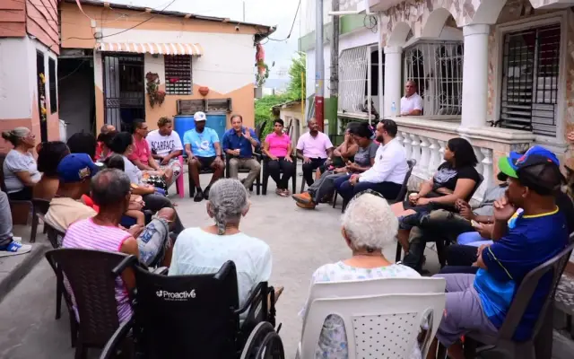 Martínez impulsa proyecto con encuentros “Un café con Abel”