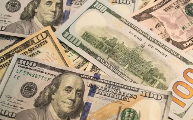Dólar se mantiene cerca de RD$60 este fin de semana