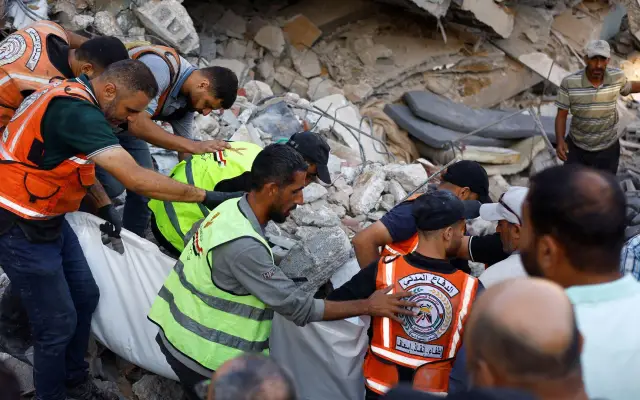 GAZA: Aumentan a 21 muertos por derrumbe de un edificio