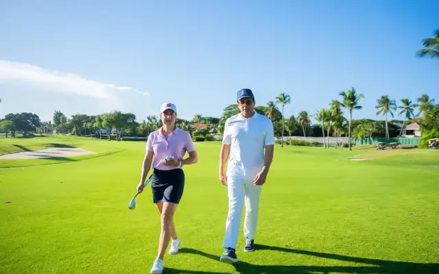 Leyenda juega por primera vez en campos de golf Casa Campo