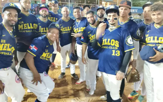 Los Mellos y Peña Gómez ganan en el torneo de softbol del DN