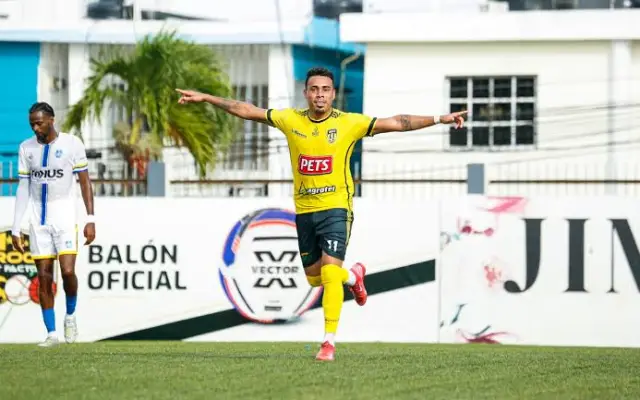 Atlántico FC mejora su juego, pero cae ante Moca en la LDF