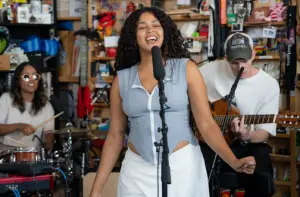 EU: Cantante dominicana Yendry se presenta en Tiny Desk
