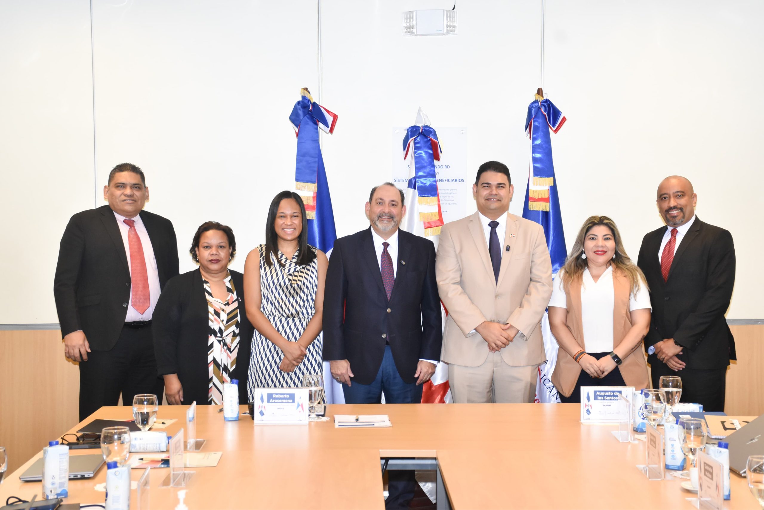 Panamá toma modelo del Siuben para diseñar su Registro Social