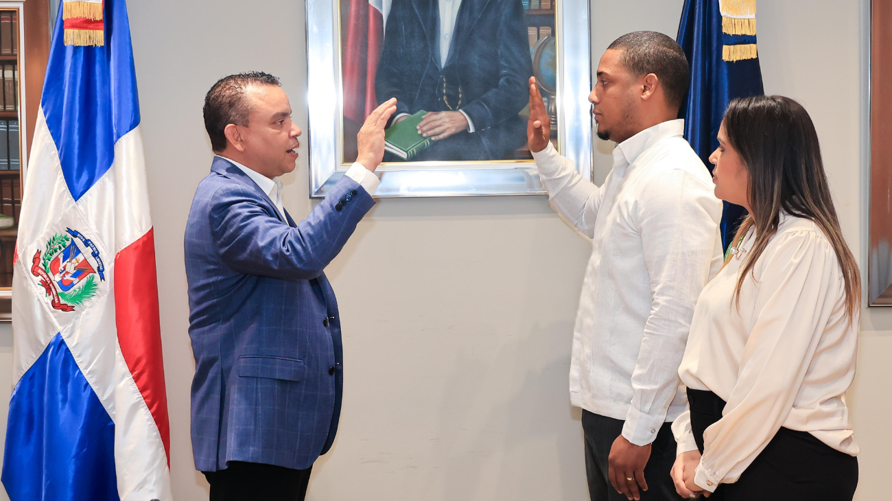 SNS juramenta directores del Padre Billini y del Morillo King