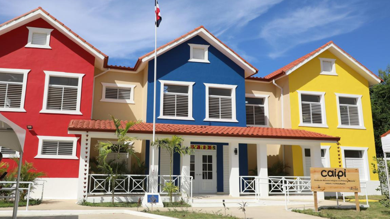 Abinader inaugura Caipi y 81 aulas en Puerto Plata