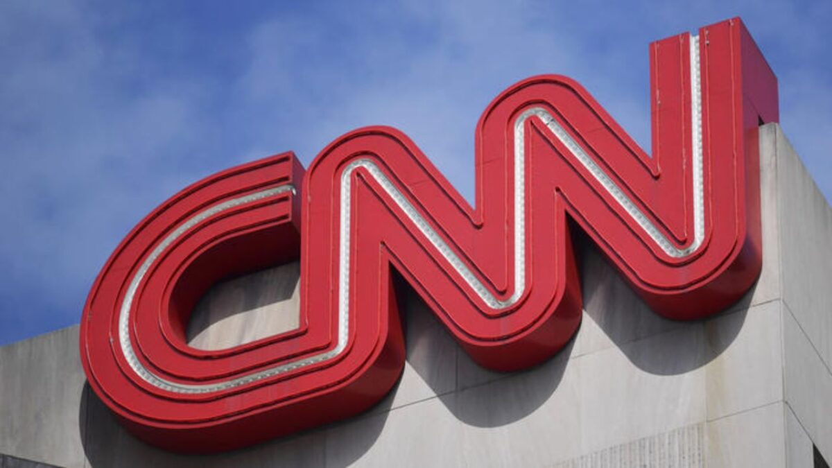 Casa Blanca bloquea a CNN en cena con Xi pese a orden judicial