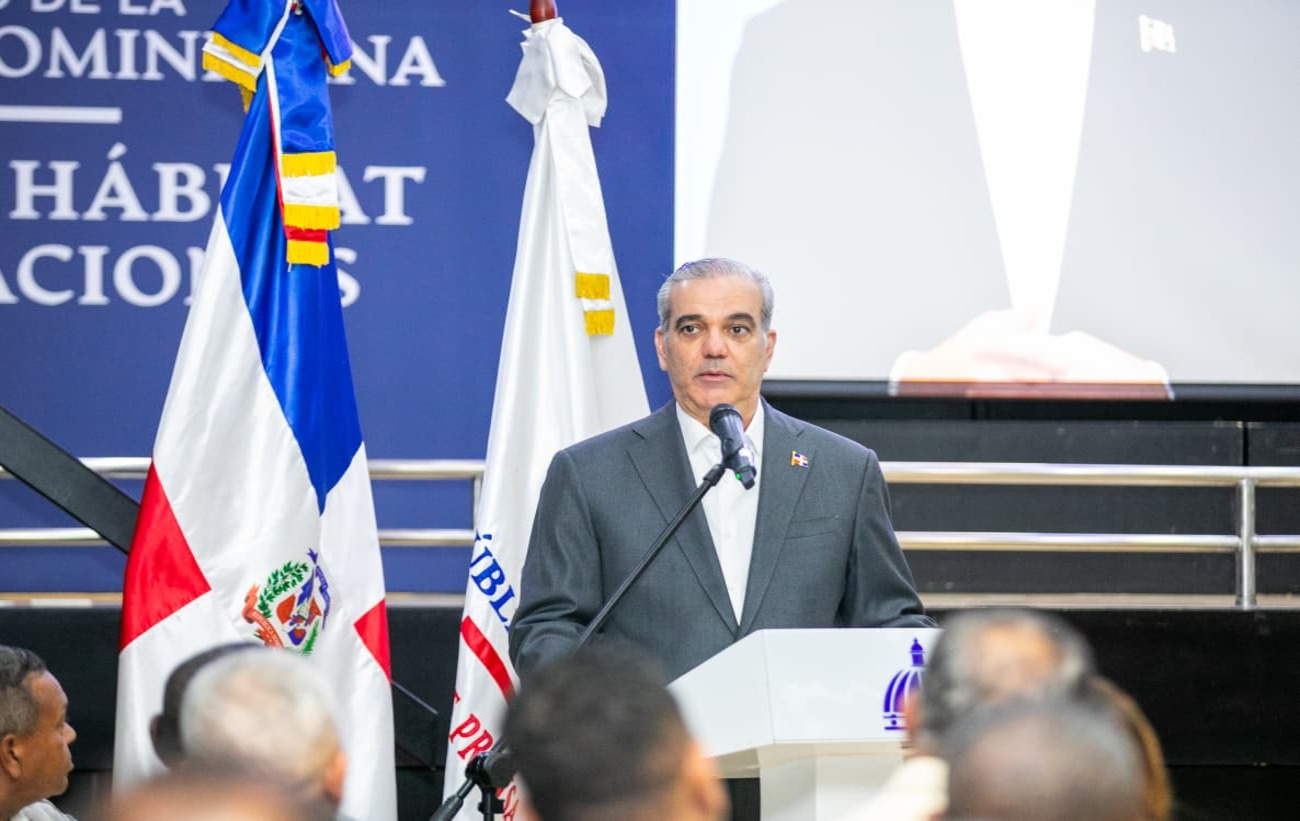 Abinader: pobreza en RD baja al 16 % en primer trimestre