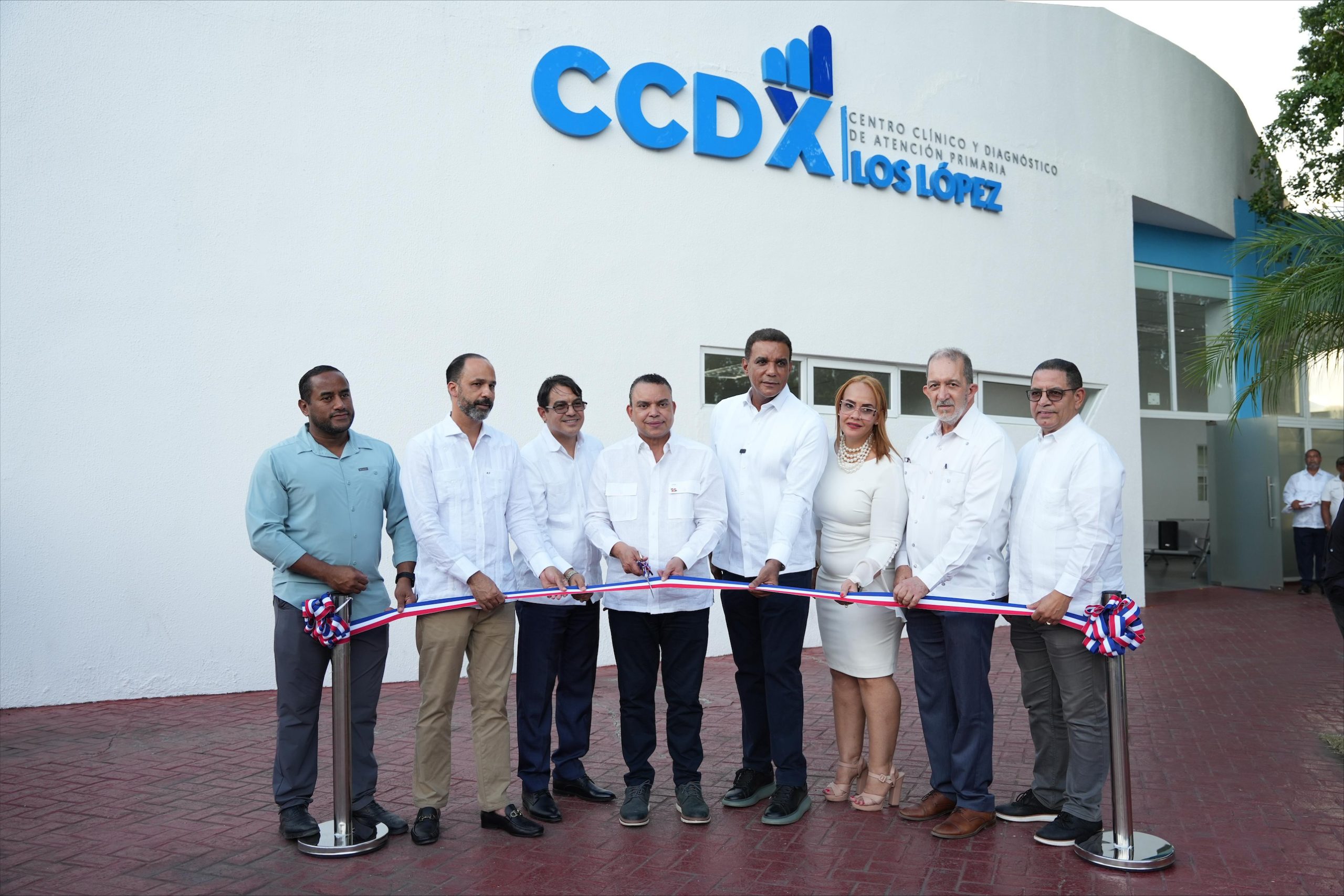 SNS entrega renovado centro clínico en Moca por RD 12.5 millones