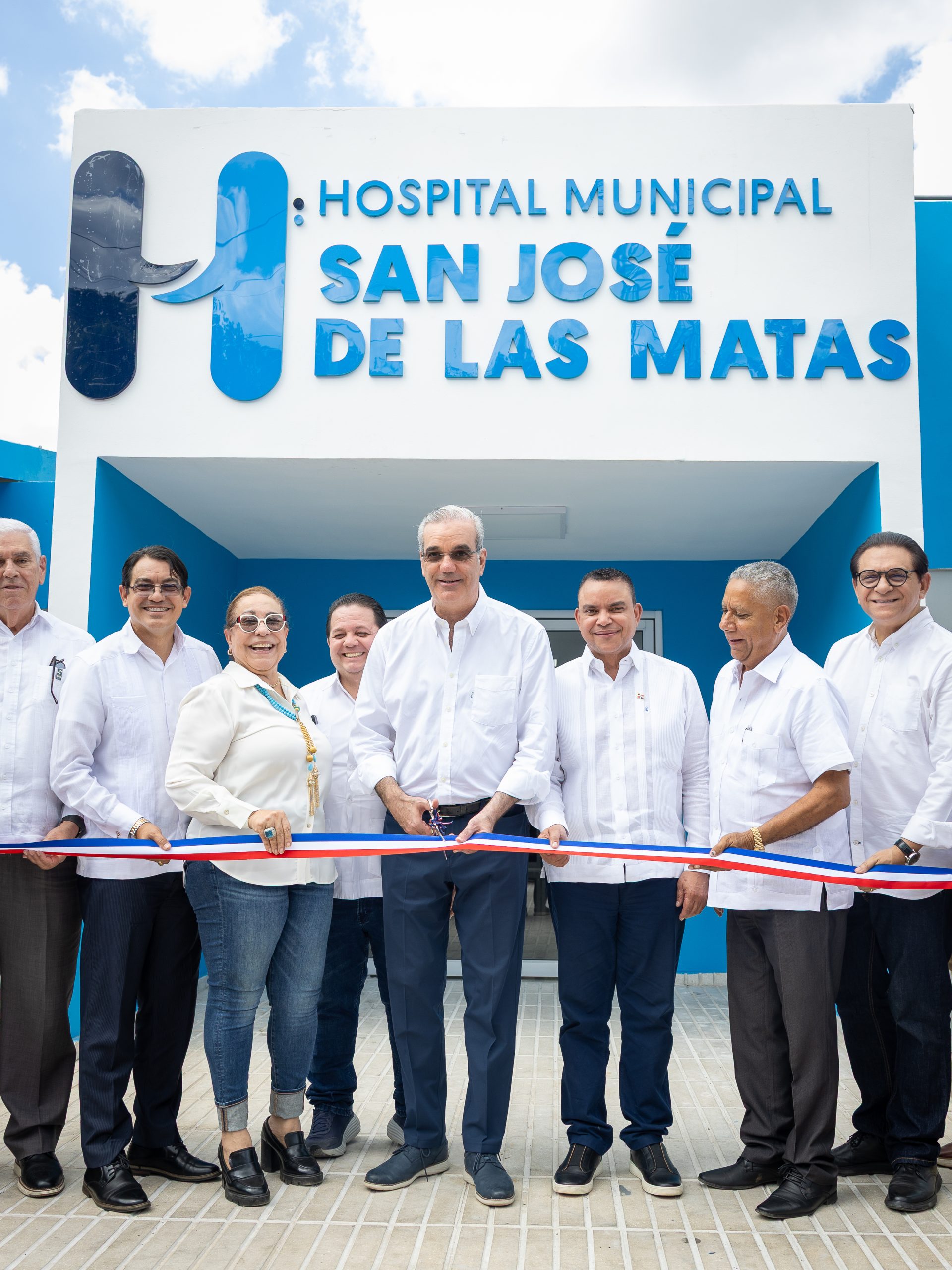 Abinader entrega maternidad remozada en Sajoma por RD 75.5 millones
