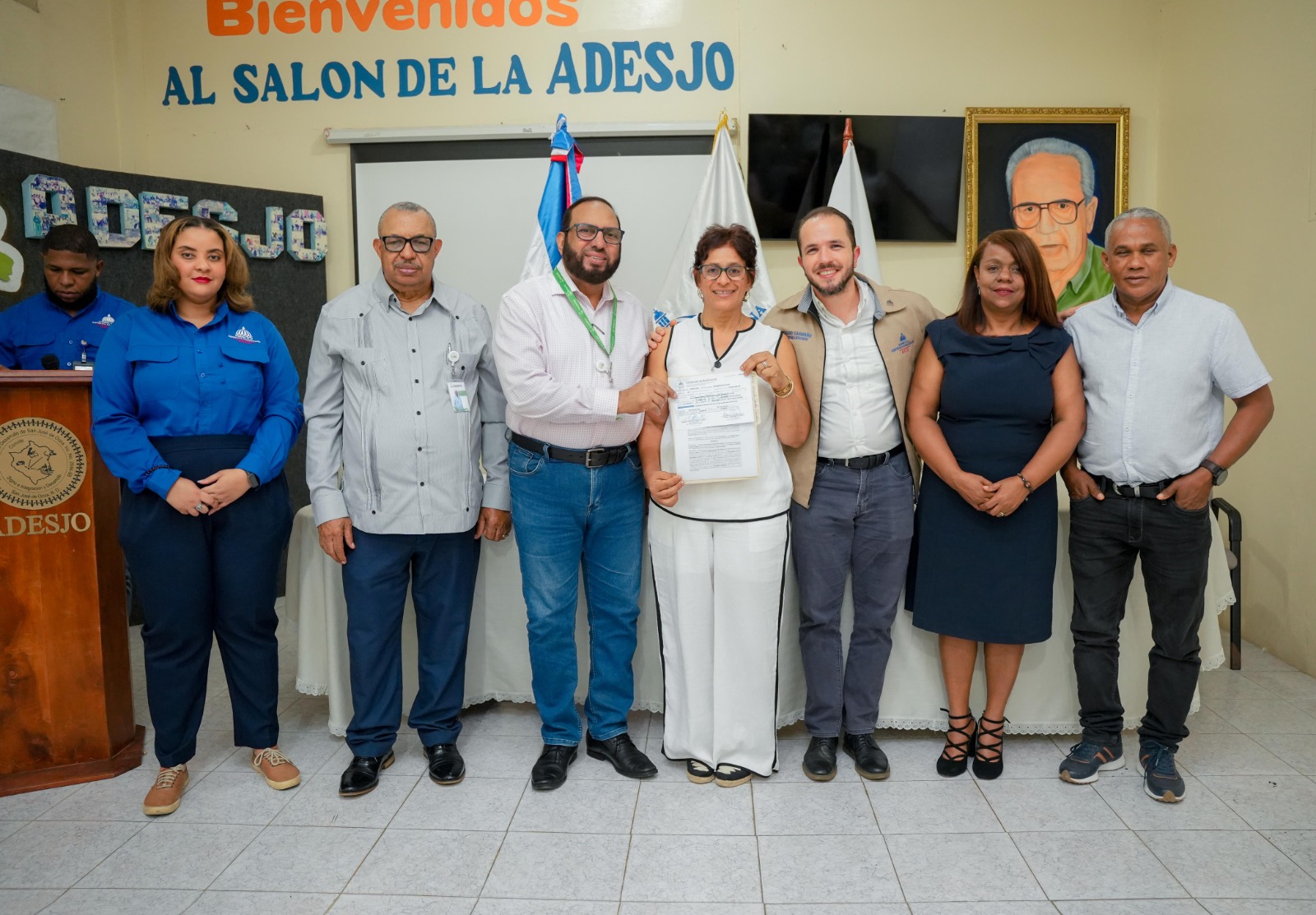TNR entrega RD 14.5 millones para riego en Ocoa y Peravia