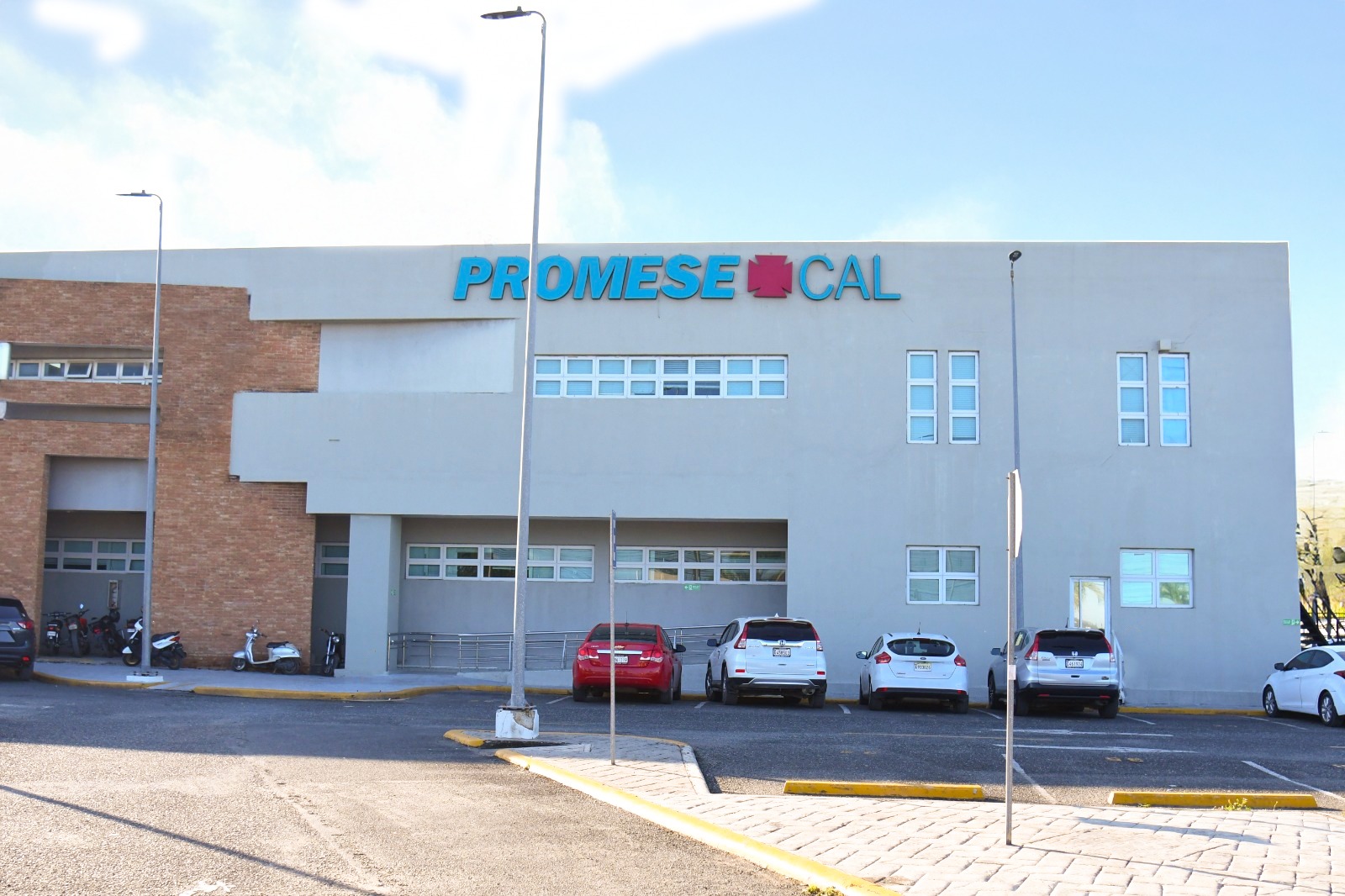 Promese/CAL inicia cobro con tarjetas en Farmacias del Pueblo