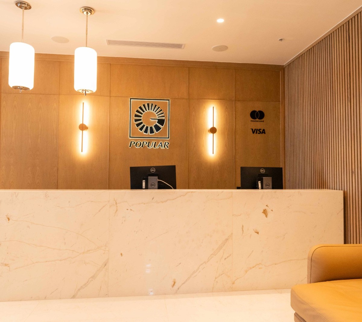 Banco Popular amplía el Lounge del AILA con nueva sala de salidas