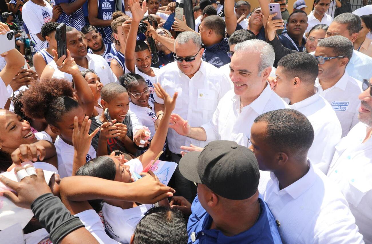 Abinader entregará obras en Peravia y San Cristóbal el fin de semana