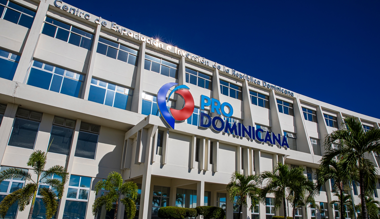 Exportaciones alcanzan récord de USD 10,563.2 millones a agosto