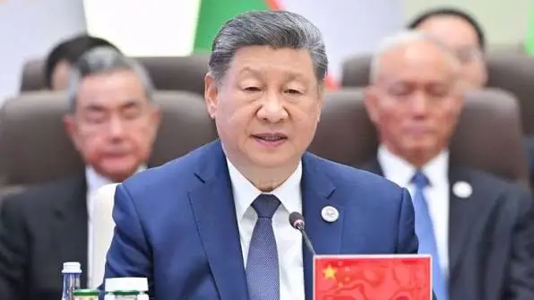 CHINA: Xi insiste rechazo a la injerencia seguridad en Oriente