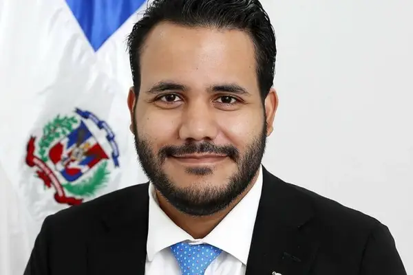 Rogelio A. Genao renuncia al PRSC tras 37 años de militancia