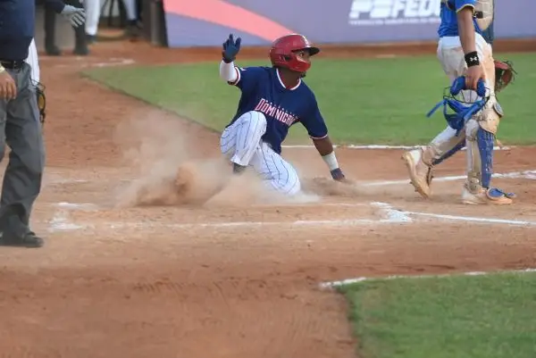 R. Dominicana vence a Brasil y mantiene paso arrollador U18