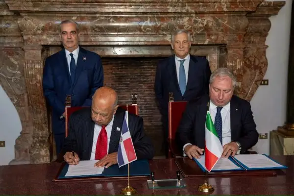 Italia y RD firman pacto para más comercio y mejor seguridad