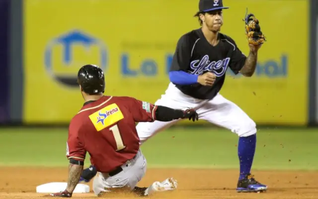 Gigantes, Estrellas y Toros salen airosos en béisbol dominicano