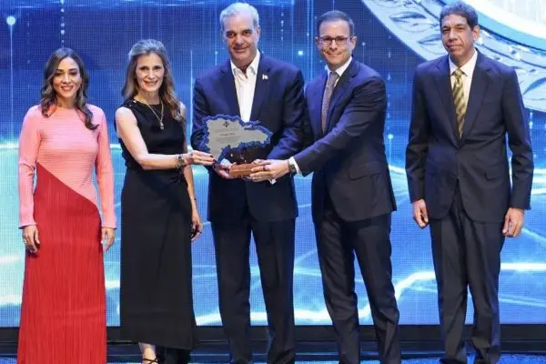 Grupo SID es reconocido como Gran Exportador Dominicano