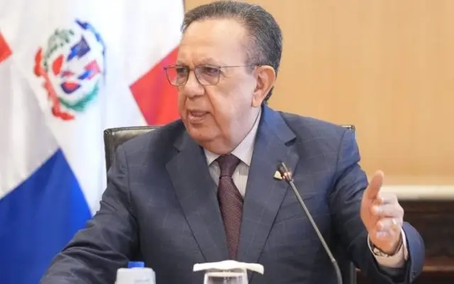 Crece la economía RD, pero persiste presión sobre bolsillos