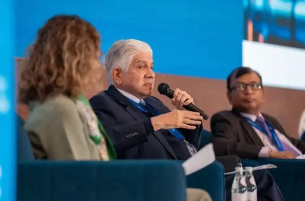MIAMI: Ministro RD expone inversión y proyecto puentes