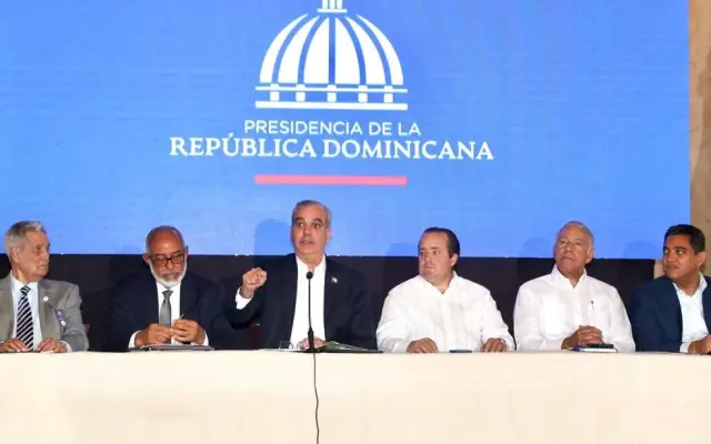 Dos mil millones recuperados de corrupción van obras deportivas